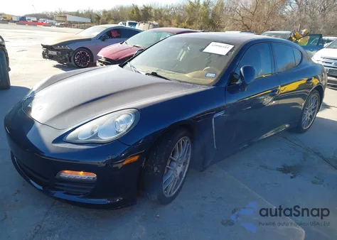 2011 Porsche Panamera 4 z USA, uszkodzony, nr VIN WP0AA2A7XBL013400